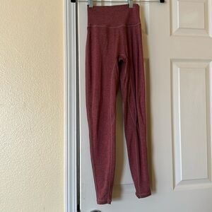 Ptula light red bare leggings